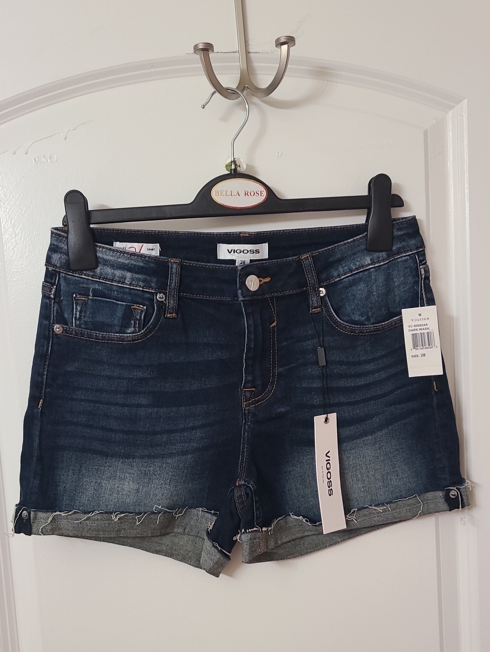 NWT Vigoss Marley Dark Wash Denim Cuffed Shorts Size 28